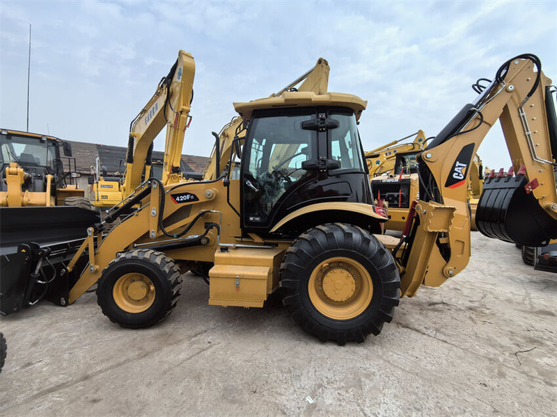 Caterpillar 420F2 420F 420 430F - Bager utovarivač: slika 4 Caterpillar 420F2 420F 420 430F - Bager utovarivač: slika 4