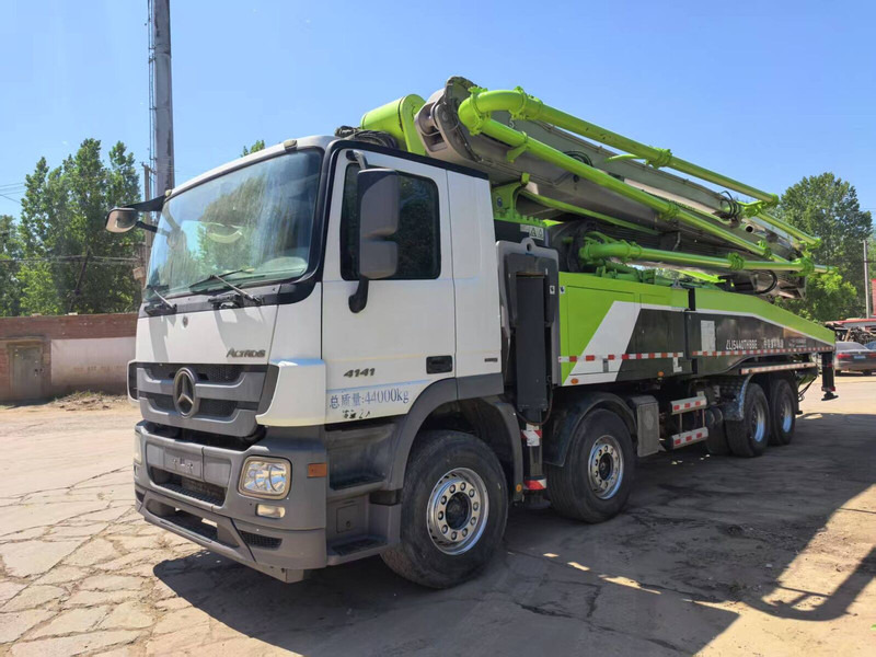 Mercedes-Benz Actros - Auto pumpa za beton: slika 4 Mercedes-Benz Actros - Auto pumpa za beton: slika 4