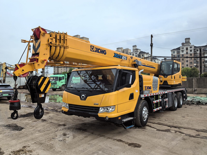 XCMG XCT25 - Autokran za sve terene: slika 1 XCMG XCT25 - Autokran za sve terene: slika 1