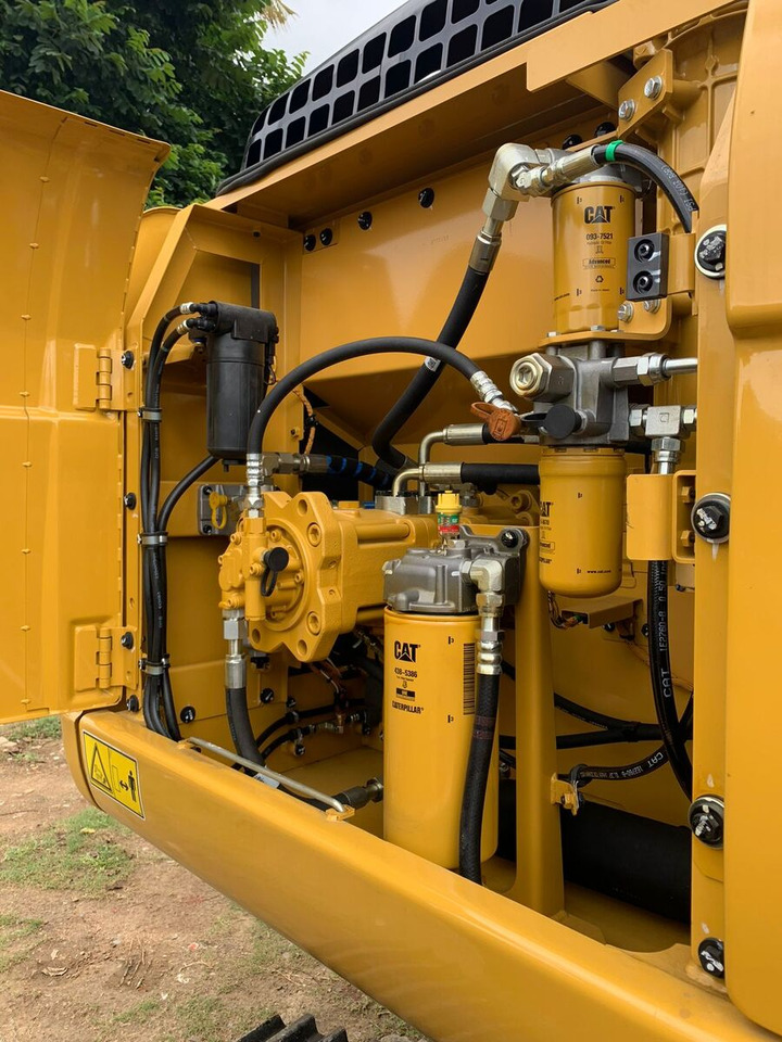 New Caterpillar 323D3 tracked excavator - Bager guseničar: slika 3 New Caterpillar 323D3 tracked excavator - Bager guseničar: slika 3