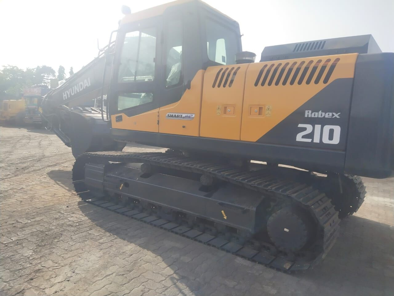 New Hyundai R210 tracked excavator - Bager guseničar: slika 4 New Hyundai R210 tracked excavator - Bager guseničar: slika 4