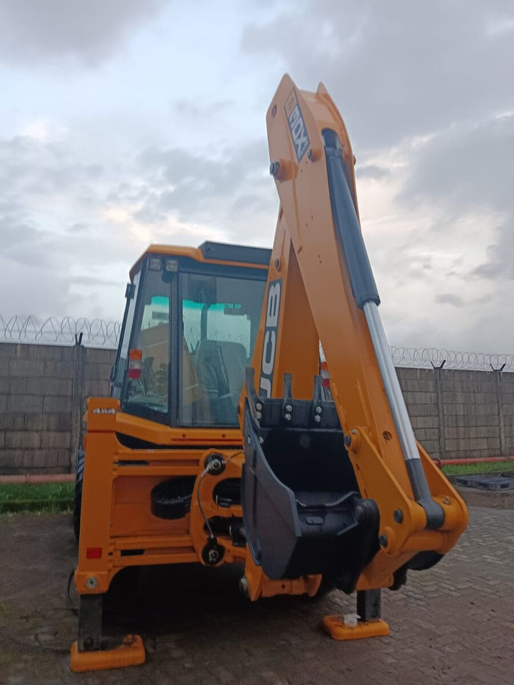 New JCB 3DX backhoe loader - Bager utovarivač: slika 3 New JCB 3DX backhoe loader - Bager utovarivač: slika 3