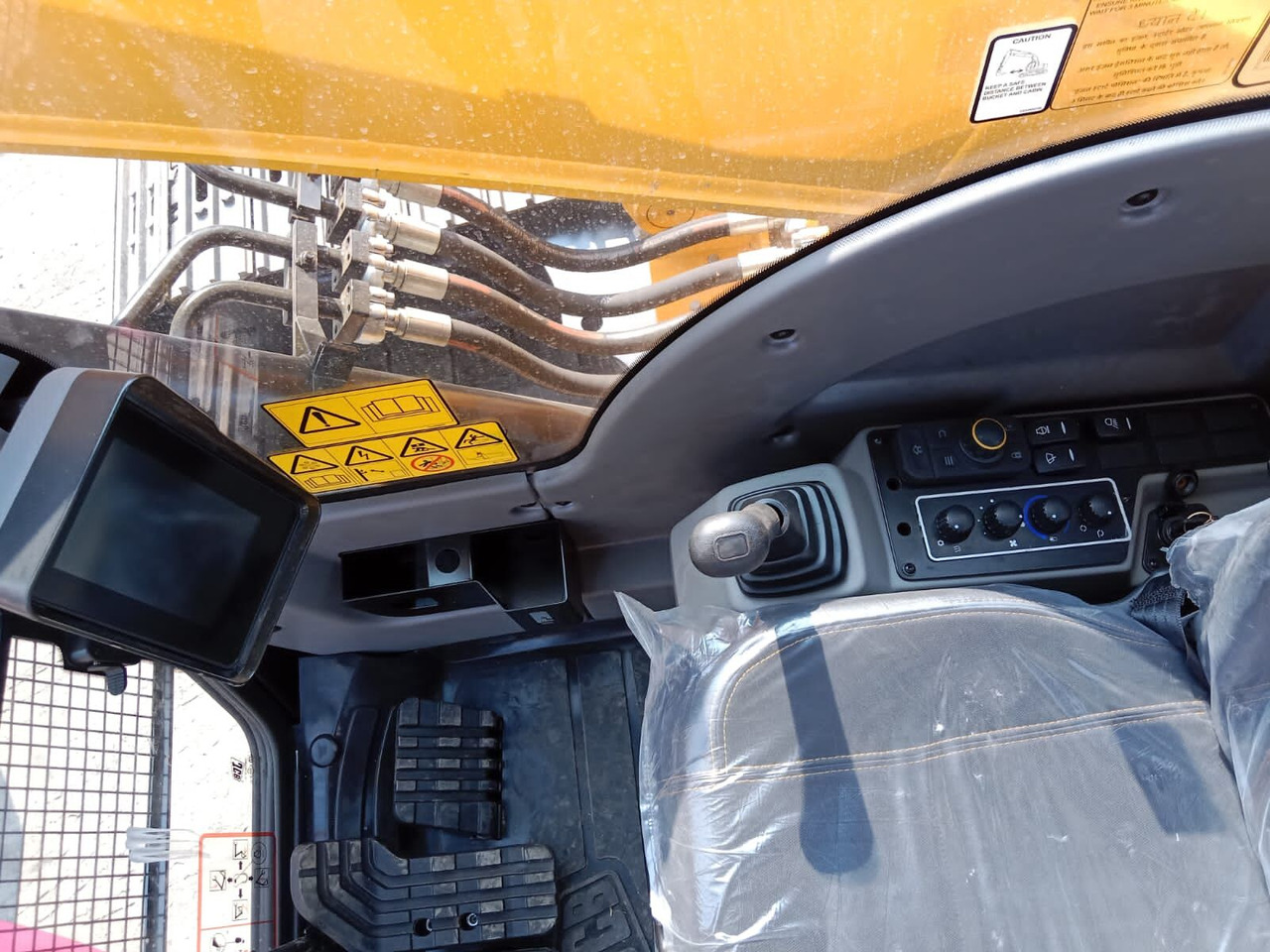 New JCB JS 200 tracked excavator - Bager guseničar: slika 5 New JCB JS 200 tracked excavator - Bager guseničar: slika 5