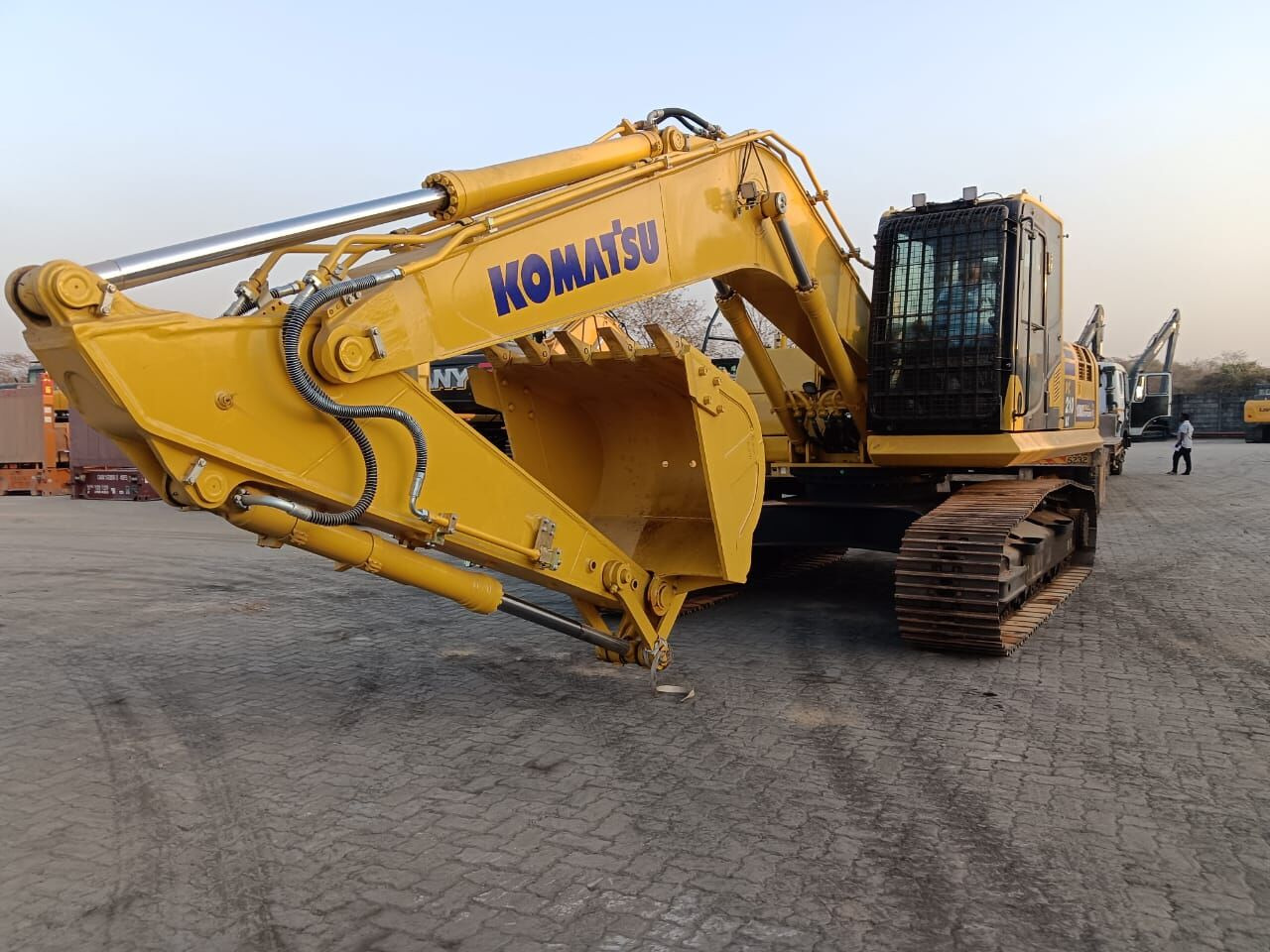 New Komatsu PC210 tracked excavator - Bager guseničar: slika 5 New Komatsu PC210 tracked excavator - Bager guseničar: slika 5