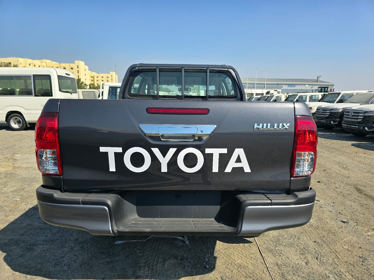 TOYOTA HILUX ACTIVE DOUBLE CAB - Pikap, Dostavno vozilo sa duplom kabinom: slika 1 TOYOTA HILUX ACTIVE DOUBLE CAB - Pikap, Dostavno vozilo sa duplom kabinom: slika 1
