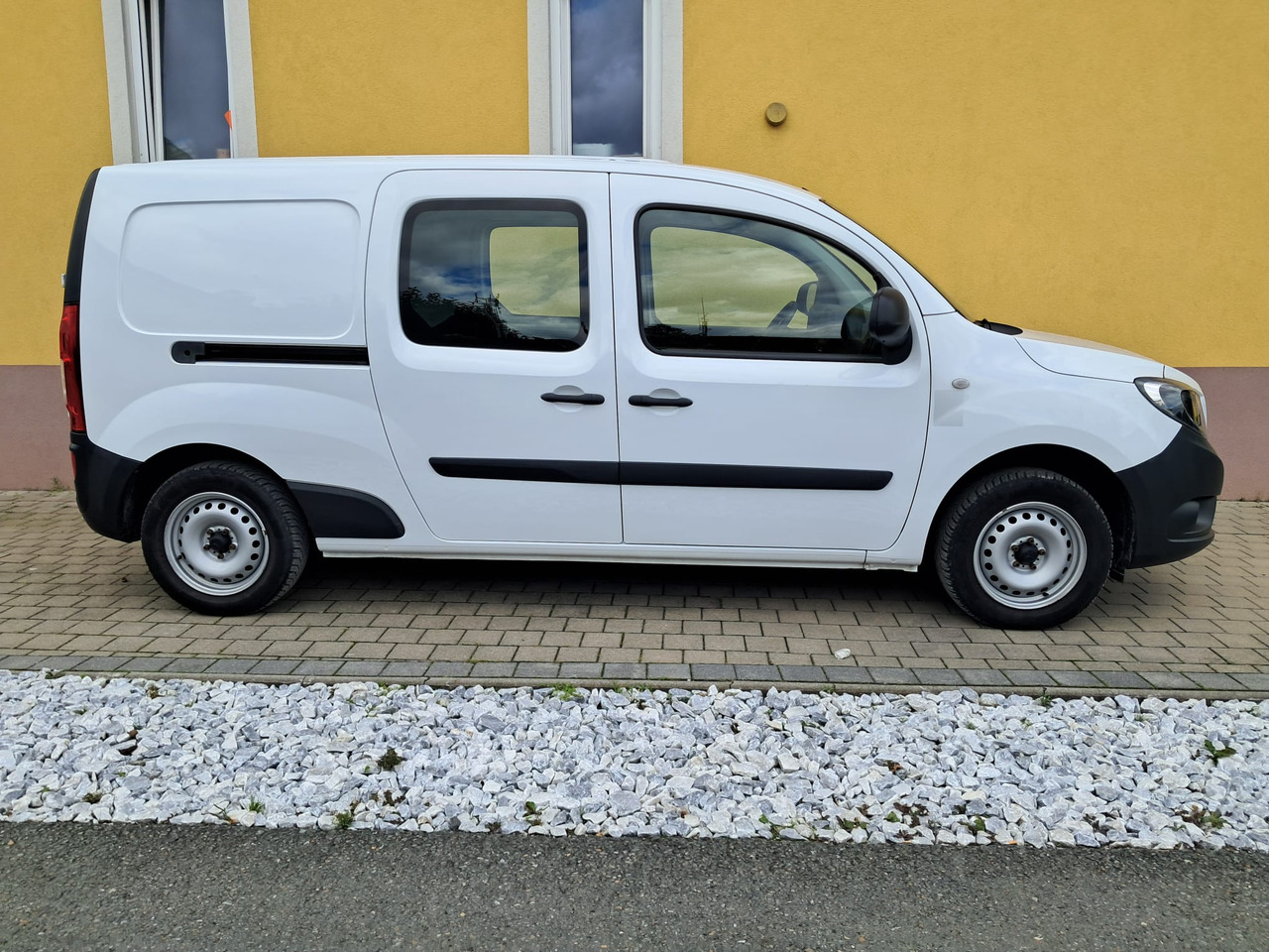 MERCEDES-BENZ Citan 109 CDI 5-Sitzer DKA | Schiebet. beids. | Klima | - Dostavno vozilo, Dostavno vozilo sa duplom kabinom: slika 3 MERCEDES-BENZ Citan 109 CDI 5-Sitzer DKA | Schiebet. beids. | Klima | - Dostavno vozilo, Dostavno vozilo sa duplom kabinom: slika 3
