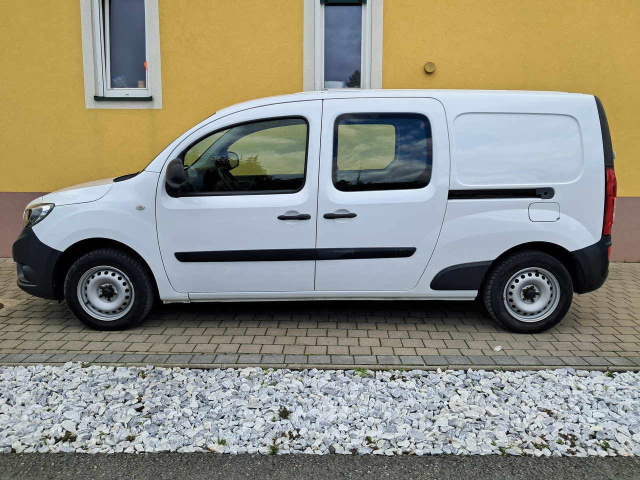 MERCEDES-BENZ Citan 109 CDI 5-Sitzer DKA | Schiebet. beids. | Klima | - Dostavno vozilo, Dostavno vozilo sa duplom kabinom: slika 5 MERCEDES-BENZ Citan 109 CDI 5-Sitzer DKA | Schiebet. beids. | Klima | - Dostavno vozilo, Dostavno vozilo sa duplom kabinom: slika 5
