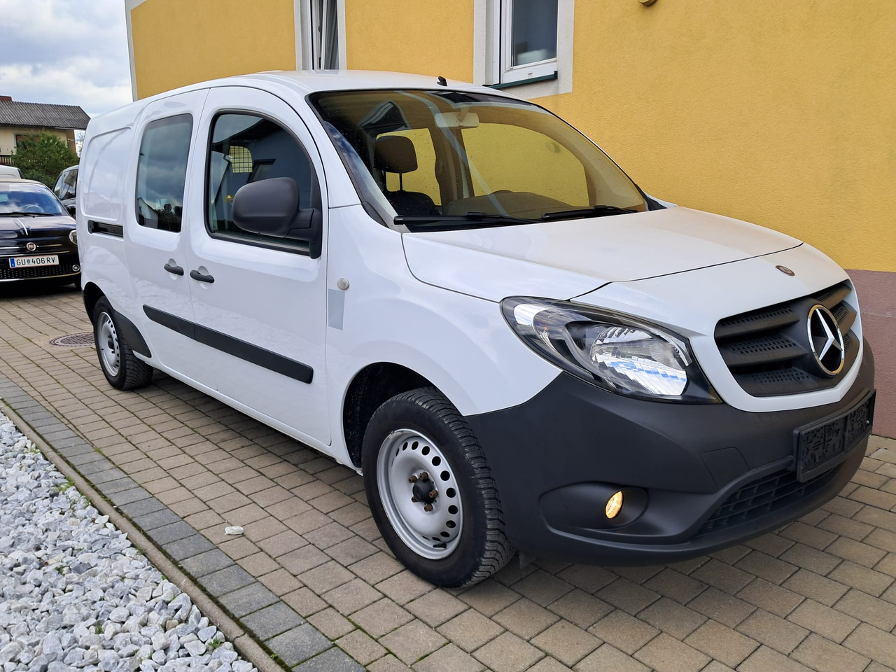 MERCEDES-BENZ Citan 109 CDI 5-Sitzer DKA | Schiebet. beids. | Klima | - Dostavno vozilo, Dostavno vozilo sa duplom kabinom: slika 2 MERCEDES-BENZ Citan 109 CDI 5-Sitzer DKA | Schiebet. beids. | Klima | - Dostavno vozilo, Dostavno vozilo sa duplom kabinom: slika 2
