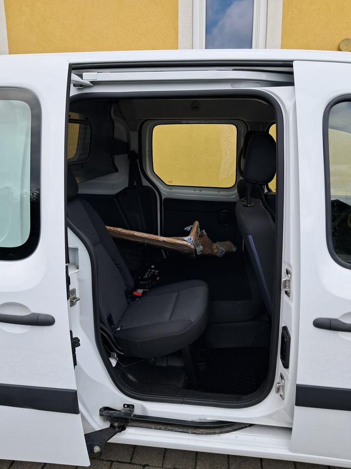 MERCEDES-BENZ Citan 109 CDI 5-Sitzer DKA | Schiebet. beids. | Klima | - Dostavno vozilo, Dostavno vozilo sa duplom kabinom: slika 4 MERCEDES-BENZ Citan 109 CDI 5-Sitzer DKA | Schiebet. beids. | Klima | - Dostavno vozilo, Dostavno vozilo sa duplom kabinom: slika 4
