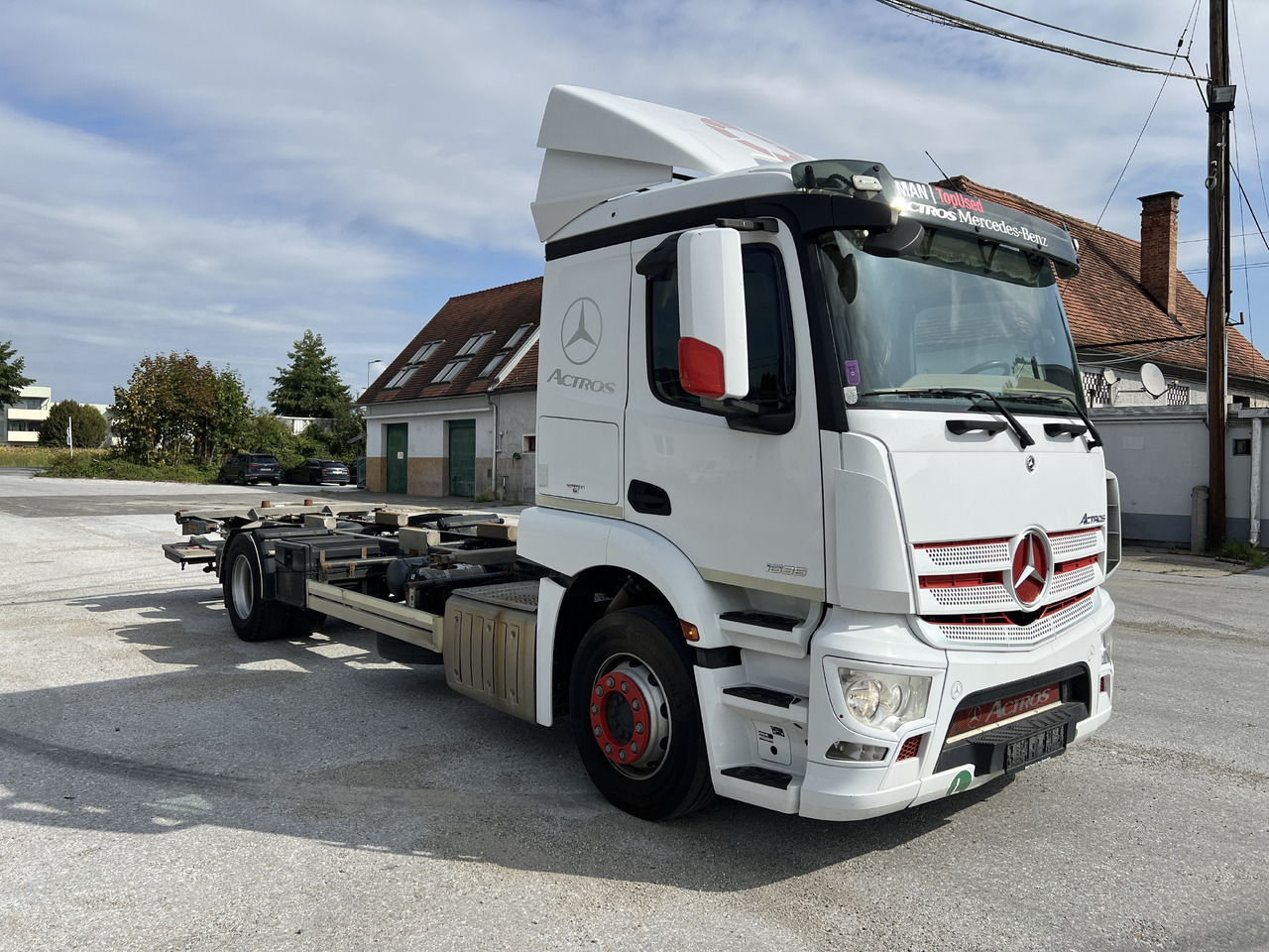 MERCEDES-BENZ ACTROS 18 36 | Klima | Kamera | Diff. | - Kamion za prevoz kontejnera/ Kamion sa promenjivim sandukom: slika 2 MERCEDES-BENZ ACTROS 18 36 | Klima | Kamera | Diff. | - Kamion za prevoz kontejnera/ Kamion sa promenjivim sandukom: slika 2