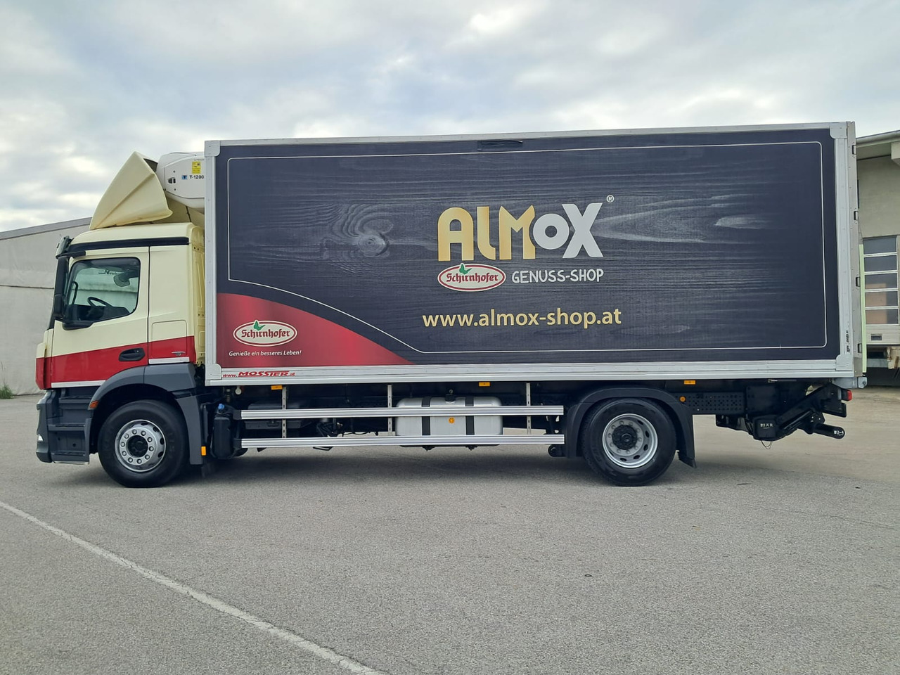 MERCEDES-BENZ Antos 1833 Kühlkoffer LBW | Standheizung | Euro 6 - Hladnjača: slika 4 MERCEDES-BENZ Antos 1833 Kühlkoffer LBW | Standheizung | Euro 6 - Hladnjača: slika 4