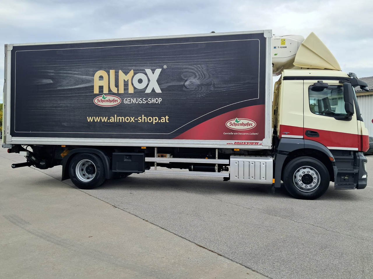 MERCEDES-BENZ Antos 1833 Kühlkoffer LBW | Standheizung | Euro 6 - Hladnjača: slika 3 MERCEDES-BENZ Antos 1833 Kühlkoffer LBW | Standheizung | Euro 6 - Hladnjača: slika 3