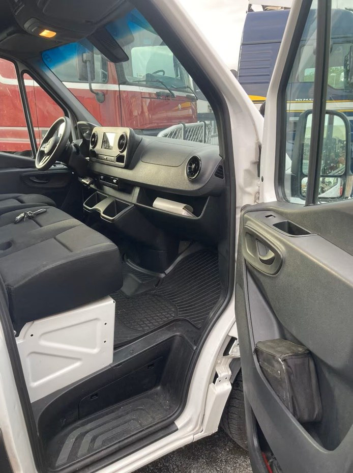 Mercedes-Benz Sprinter AWD 316 - Dostavno vozilo hladnjača: slika 2 Mercedes-Benz Sprinter AWD 316 - Dostavno vozilo hladnjača: slika 2