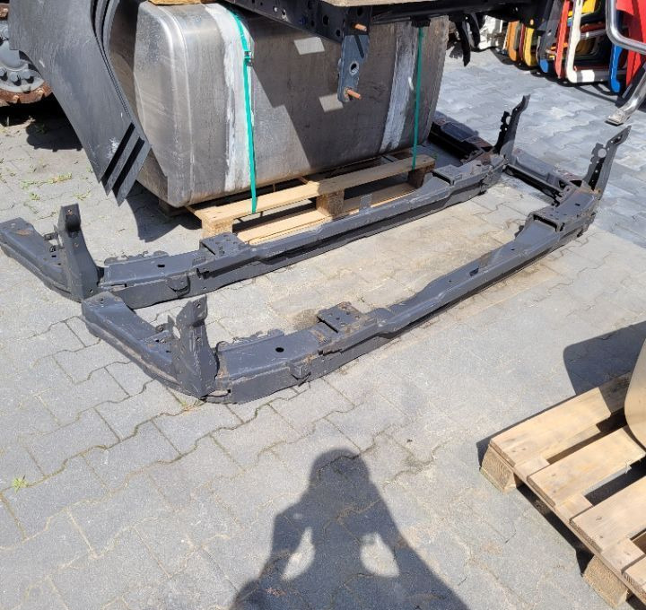 BELKA ZDERZAKA VOLVO FH13 ORYGINAL POLECAM - Branik za Kamion: slika 1 BELKA ZDERZAKA VOLVO FH13 ORYGINAL POLECAM - Branik za Kamion: slika 1