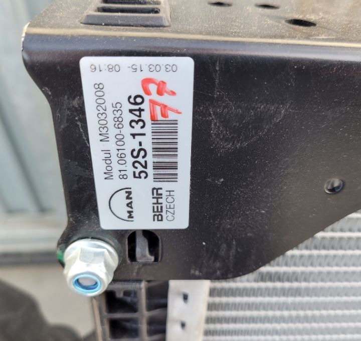 CHŁODNICA WODY MAN TGS TGA NOWA ORYGINAŁ 81.6100-6835 - Radijator za Kamion: slika 3 CHŁODNICA WODY MAN TGS TGA NOWA ORYGINAŁ 81.6100-6835 - Radijator za Kamion: slika 3