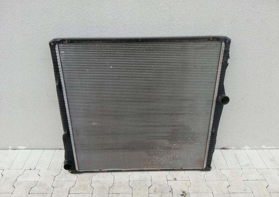 CHŁODNICA WODY SCANIA 1855518 SZCZELNA - Radijator za Kamion: slika 1 CHŁODNICA WODY SCANIA 1855518 SZCZELNA - Radijator za Kamion: slika 1