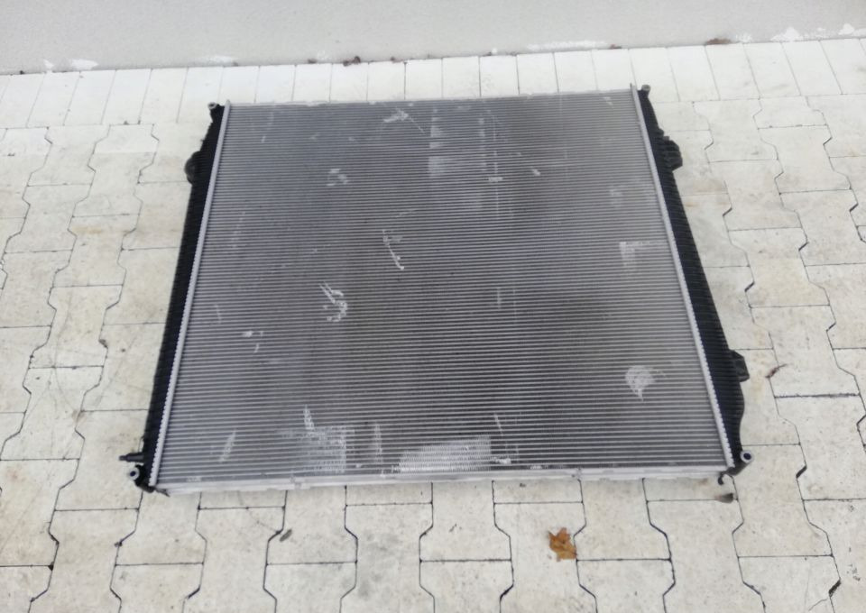 Chłodnica wody MAN TGX EURO6 Mahle - Radijator za Kamion: slika 2 Chłodnica wody MAN TGX EURO6 Mahle - Radijator za Kamion: slika 2