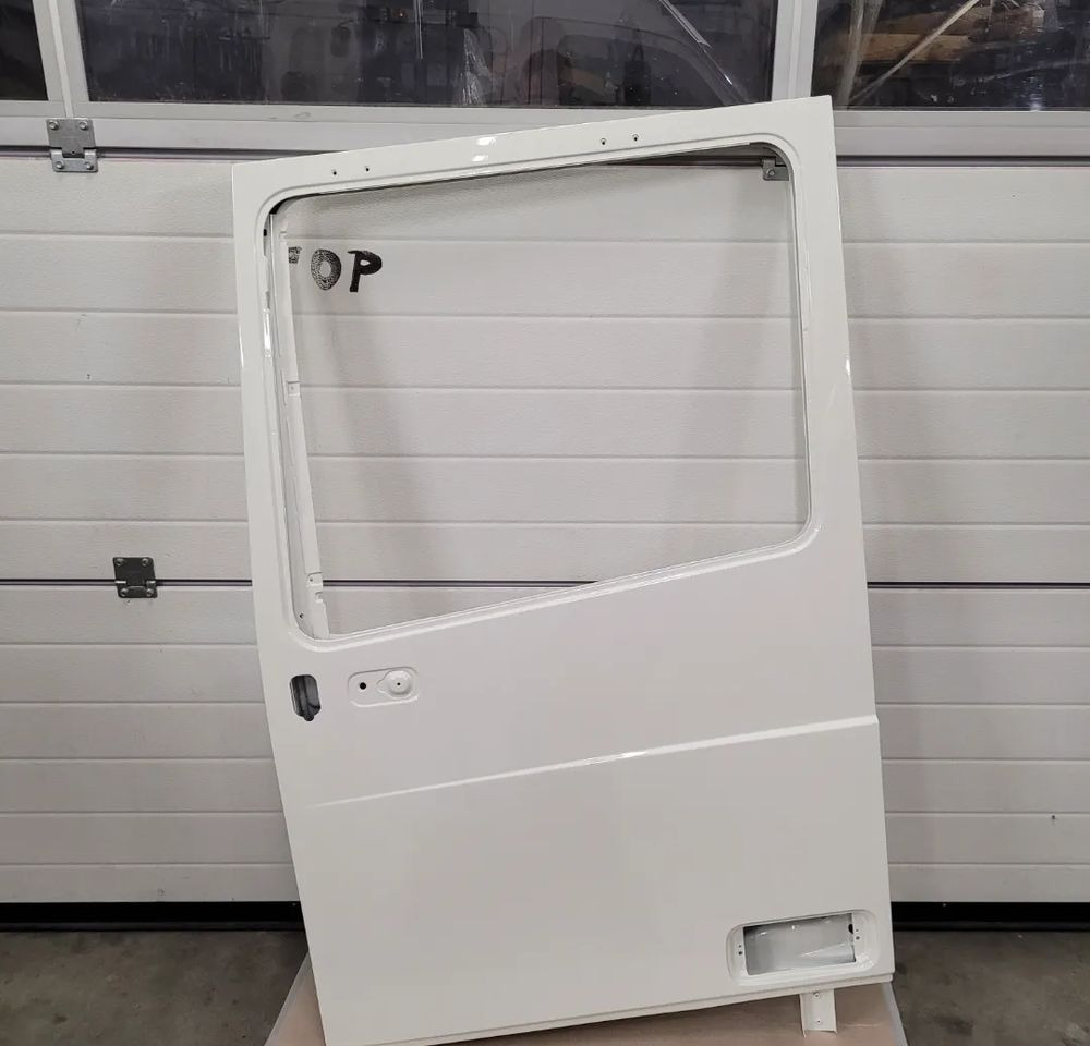 DRZWI LEWE DAF XF 106 ORYGINAL - Vrata i delovi za Kamion: slika 1 DRZWI LEWE DAF XF 106 ORYGINAL - Vrata i delovi za Kamion: slika 1