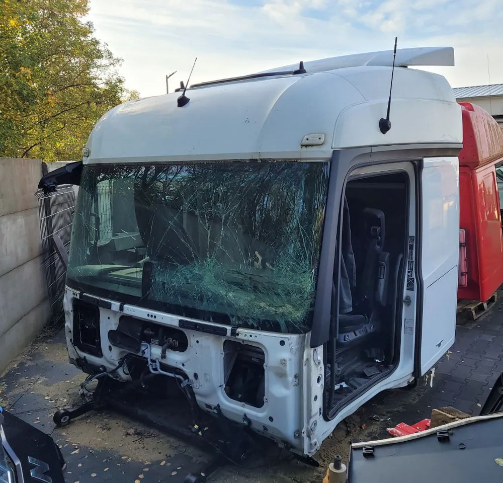 KABINA MERCEDES ACTROS MP4 STERM BDF - Kabina za Kamion: slika 1 KABINA MERCEDES ACTROS MP4 STERM BDF - Kabina za Kamion: slika 1