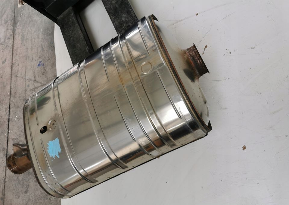 KATALIZATOR VOLVO FH GAMA K 21427939 P10 - Katalizator za Kamion: slika 3 KATALIZATOR VOLVO FH GAMA K 21427939 P10 - Katalizator za Kamion: slika 3