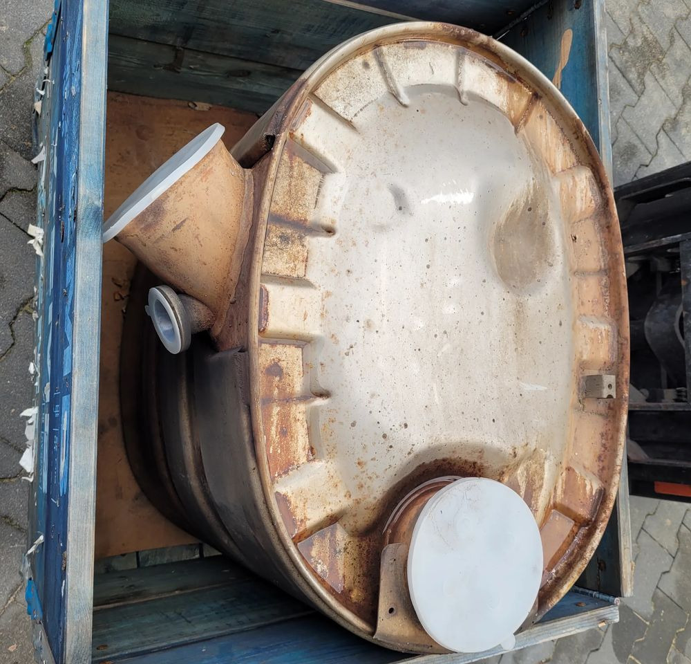 KATALIZATOR VOLVO FH13 PREMIUM CHWALIM116 ORYGINAŁ - Katalizator za Kamion: slika 1 KATALIZATOR VOLVO FH13 PREMIUM CHWALIM116 ORYGINAŁ - Katalizator za Kamion: slika 1