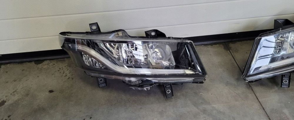 LAMPY IVECO S WAY KOMPLET ORYGINAŁ - Prednja svetla za Kamion: slika 3 LAMPY IVECO S WAY KOMPLET ORYGINAŁ - Prednja svetla za Kamion: slika 3