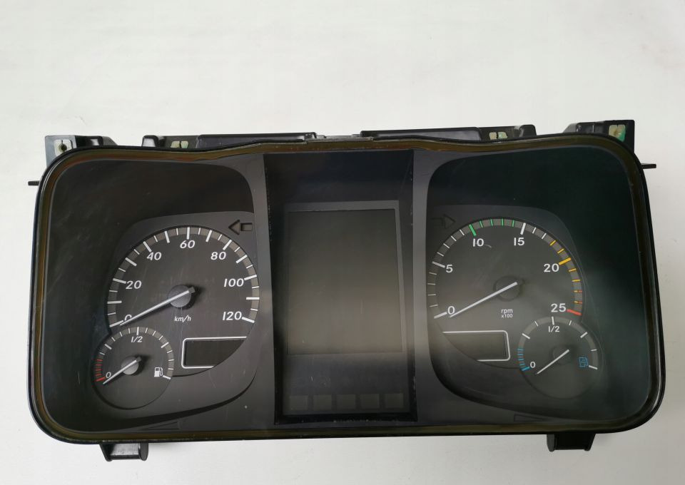 LICZNIK MERCEDES ACTROS MP4 A961 446 48 21 - Komandna tabla za Kamion: slika 1 LICZNIK MERCEDES ACTROS MP4 A961 446 48 21 - Komandna tabla za Kamion: slika 1