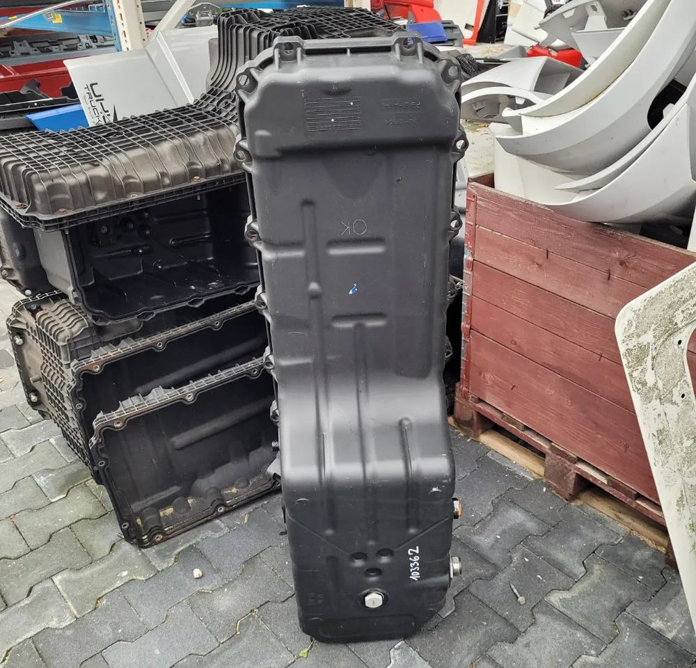 MISKA OLEJOWA RENAULT RANGE T 13 DXI 13 - Korito za ulje za Kamion: slika 1 MISKA OLEJOWA RENAULT RANGE T 13 DXI 13 - Korito za ulje za Kamion: slika 1