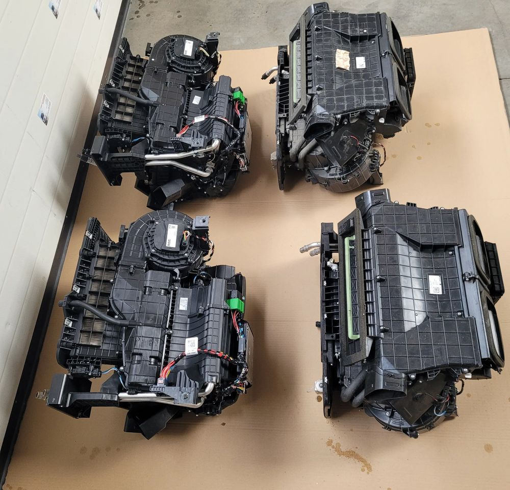 NAGRZEWNICA DAF XF LIFT ORYGINAŁ 2255994 2187022 SPRAWNA CHWALIM116 - Grejanje/ Ventilacija za Kamion: slika 2 NAGRZEWNICA DAF XF LIFT ORYGINAŁ 2255994 2187022 SPRAWNA CHWALIM116 - Grejanje/ Ventilacija za Kamion: slika 2