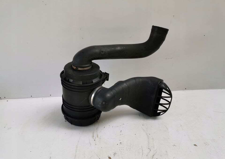 OBUDOWA FILTRA POWIETRZA Łącznik MAN TGL TGM - Filter za vazduh za Kamion: slika 1 OBUDOWA FILTRA POWIETRZA Łącznik MAN TGL TGM - Filter za vazduh za Kamion: slika 1