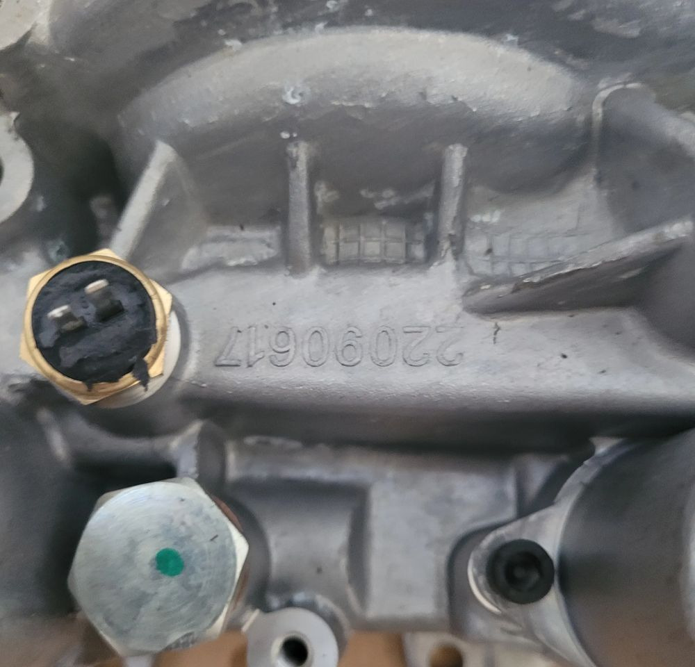 PODSTAWA FILTRA OLEJU VOLVO FH4 ORYGINAŁ 22998073 CHWALIM116 - Filter za ulje za Kamion: slika 5 PODSTAWA FILTRA OLEJU VOLVO FH4 ORYGINAŁ 22998073 CHWALIM116 - Filter za ulje za Kamion: slika 5