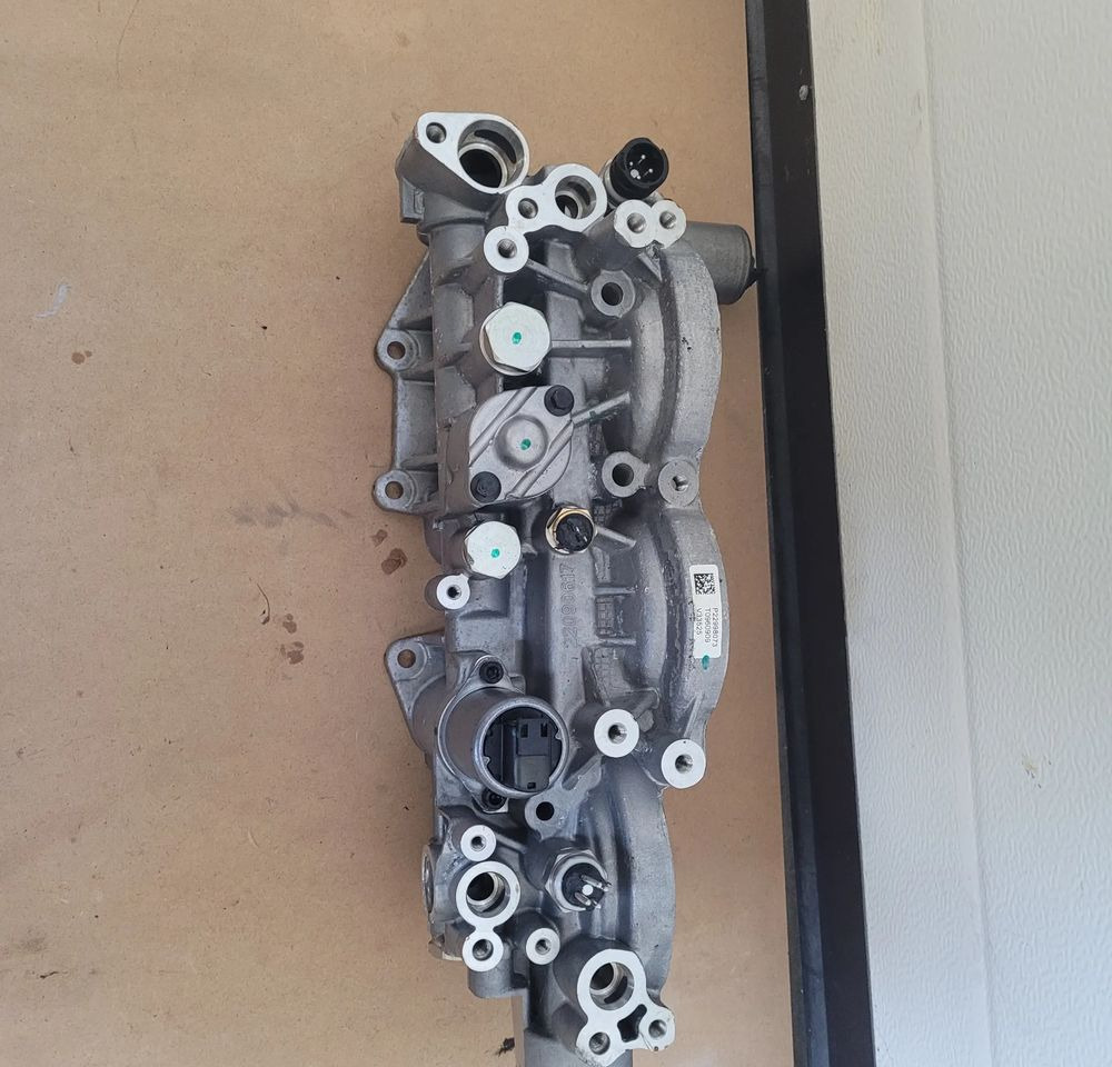 PODSTAWA FILTRA OLEJU VOLVO FH4 ORYGINAŁ 22998073 CHWALIM116 - Filter za ulje za Kamion: slika 2 PODSTAWA FILTRA OLEJU VOLVO FH4 ORYGINAŁ 22998073 CHWALIM116 - Filter za ulje za Kamion: slika 2