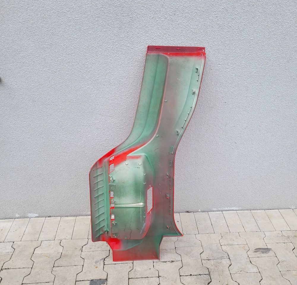 STOPNICA DAF XG LEWE ORYGINAL 2249082 - Prag za Kamion: slika 3 STOPNICA DAF XG LEWE ORYGINAL 2249082 - Prag za Kamion: slika 3