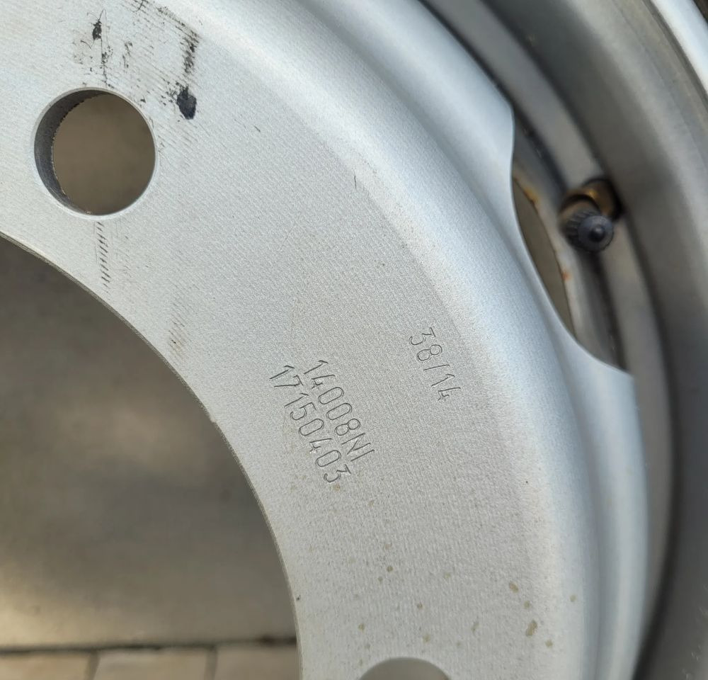 ZAPAS KOLO MIDLUM D 205/75 R17.5 LSR1+ CONTINENTAL - Kompletan točak za Kamion: slika 3 ZAPAS KOLO MIDLUM D 205/75 R17.5 LSR1+ CONTINENTAL - Kompletan točak za Kamion: slika 3