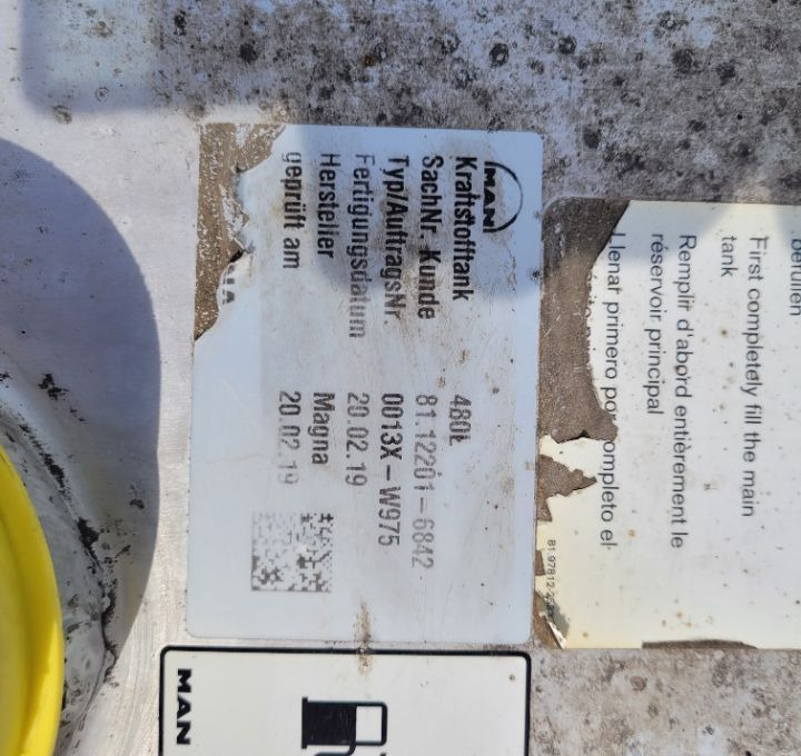 ZBIORNIK PALIWA MAN 480l 81.12201-6842 - Rezervoar za gorivo za Kamion: slika 4 ZBIORNIK PALIWA MAN 480l 81.12201-6842 - Rezervoar za gorivo za Kamion: slika 4