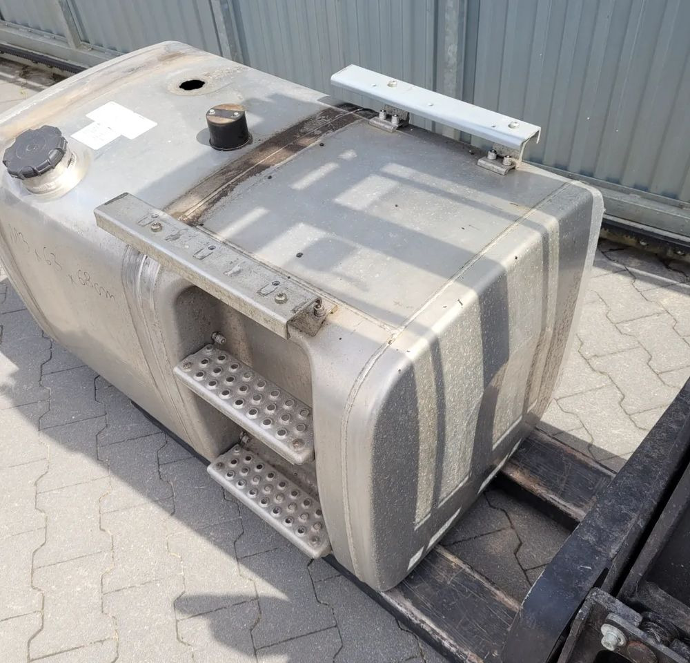 ZBIORNIK PALIWA MAN 81.12201-6412 410L 113X63X68CM - Rezervoar za gorivo za Kamion: slika 3 ZBIORNIK PALIWA MAN 81.12201-6412 410L 113X63X68CM - Rezervoar za gorivo za Kamion: slika 3