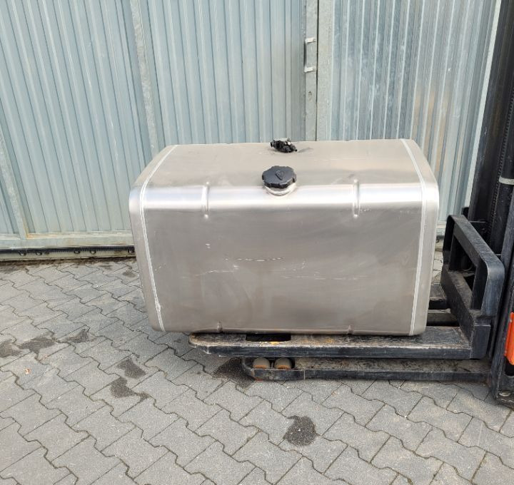 ZBIORNIK PALIWA NOWA MAN daf 450L 113X70X70CM - Rezervoar za gorivo za Kamion: slika 1 ZBIORNIK PALIWA NOWA MAN daf 450L 113X70X70CM - Rezervoar za gorivo za Kamion: slika 1