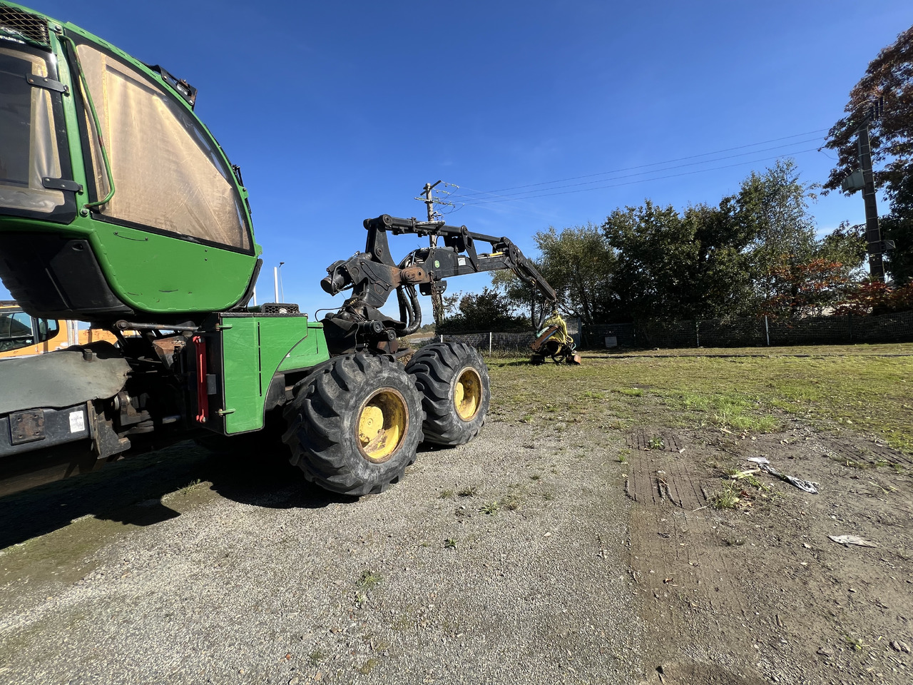 JOHN DEERE 1270E - Kombajn za šumarstvo: slika 2 JOHN DEERE 1270E - Kombajn za šumarstvo: slika 2