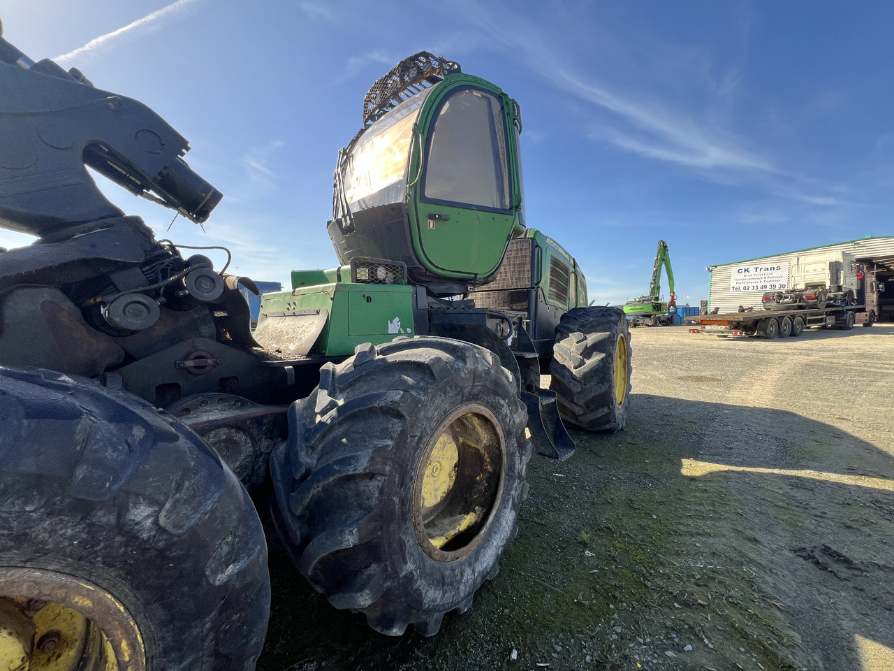 JOHN DEERE 1270E - Kombajn za šumarstvo: slika 1 JOHN DEERE 1270E - Kombajn za šumarstvo: slika 1