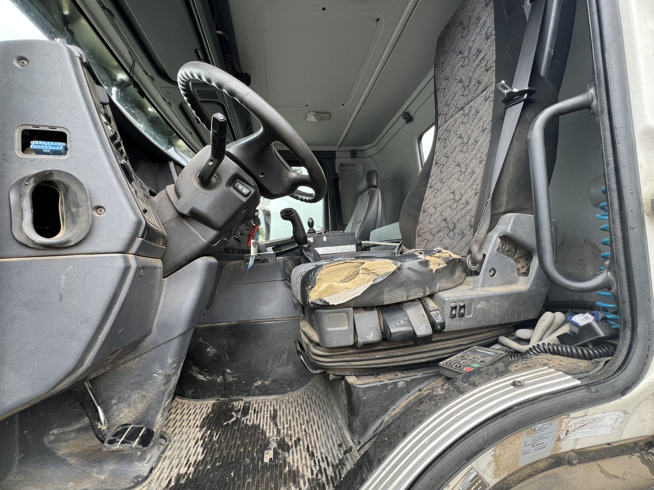 SCANIA 8x4 - Kamion sa hidrauličnom kukom: slika 4 SCANIA 8x4 - Kamion sa hidrauličnom kukom: slika 4