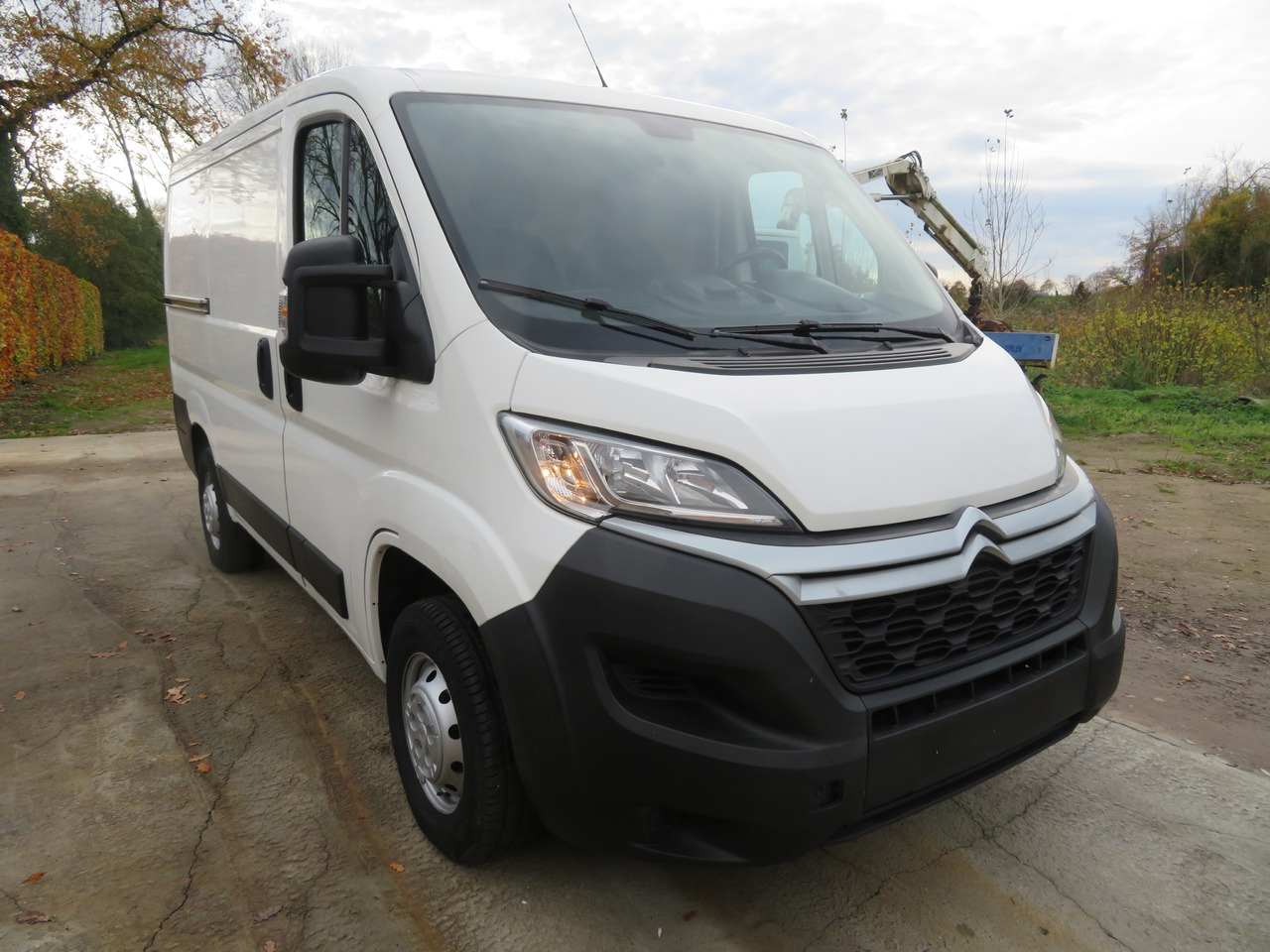 Citroën Jumper 2.2 BlueHDi - L1H1 - Mali kombi: slika 1 Citroën Jumper 2.2 BlueHDi - L1H1 - Mali kombi: slika 1