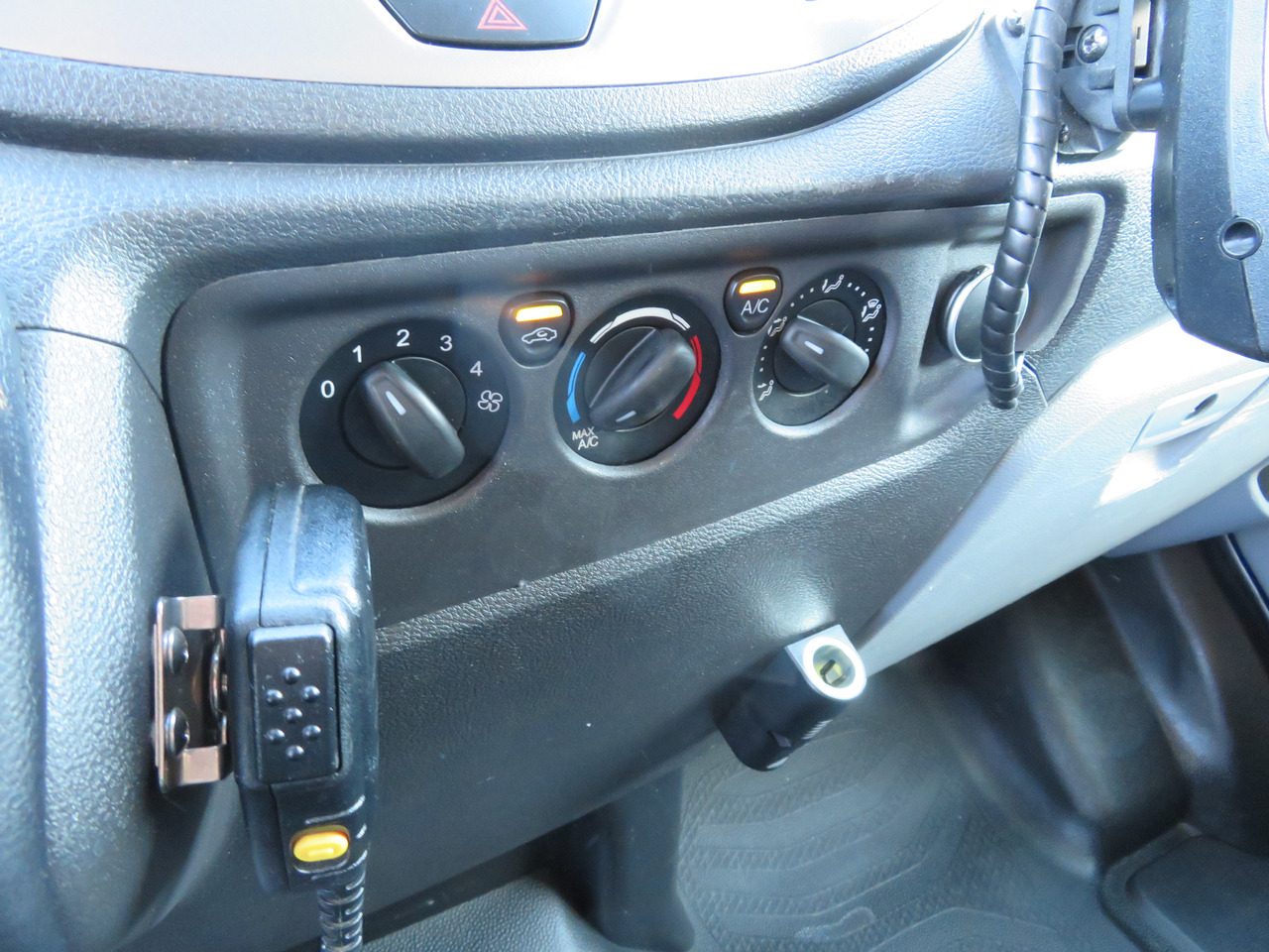 Furgon Ford Transit 2.0TDCi: slika 13