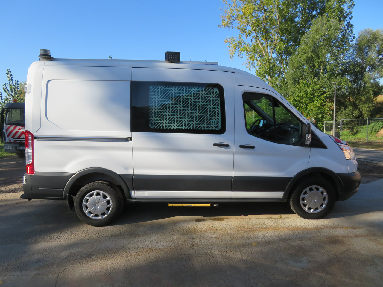 Furgon Ford Transit 2.0TDCi: slika 8