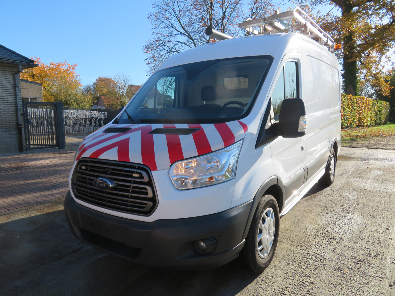 Ford Transit 2.0TDCi L2H2 - Furgon: slika 3 Ford Transit 2.0TDCi L2H2 - Furgon: slika 3