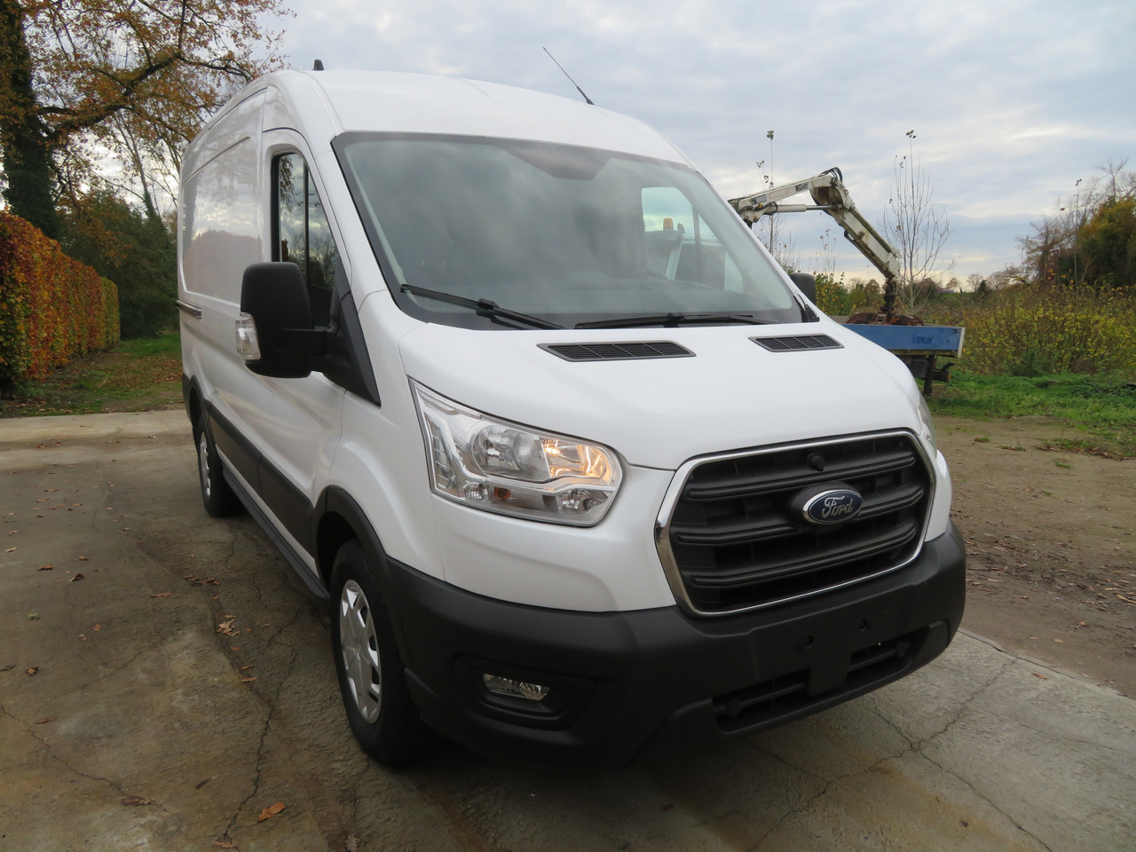 Ford Transit 2.0TDCi TREND - L2H2 - Furgon: slika 1 Ford Transit 2.0TDCi TREND - L2H2 - Furgon: slika 1