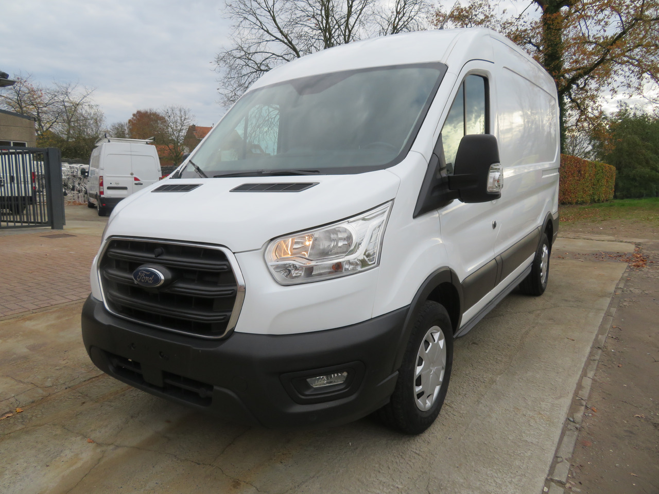 Ford Transit 2.0TDCi TREND - L2H2 - Furgon: slika 3 Ford Transit 2.0TDCi TREND - L2H2 - Furgon: slika 3