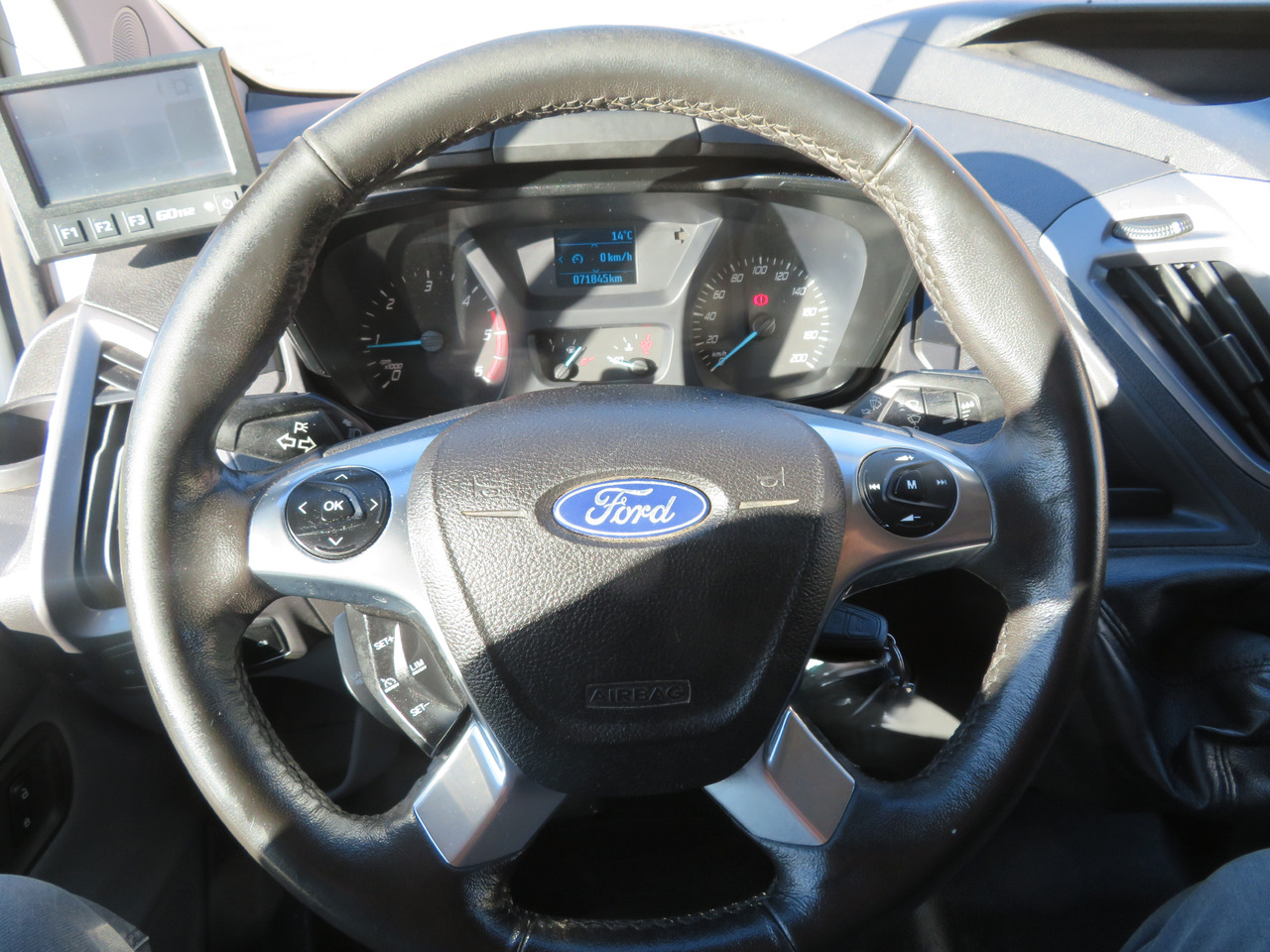 Mali kombi Ford Transit Custom 2.0tdci: slika 17