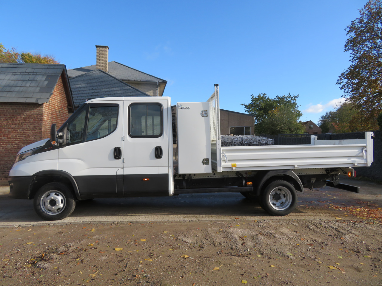 Iveco Daily 35C16 3.0 - Dostavno vozilo kiper, Dostavno vozilo sa duplom kabinom: slika 4 Iveco Daily 35C16 3.0 - Dostavno vozilo kiper, Dostavno vozilo sa duplom kabinom: slika 4