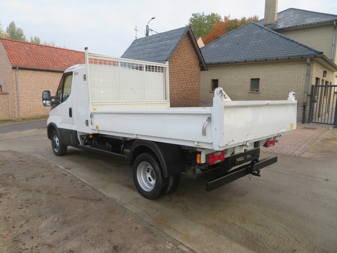 Iveco Daily 35C16 3.0 - L2 - Kipper - Dostavno vozilo kiper: slika 5 Iveco Daily 35C16 3.0 - L2 - Kipper - Dostavno vozilo kiper: slika 5