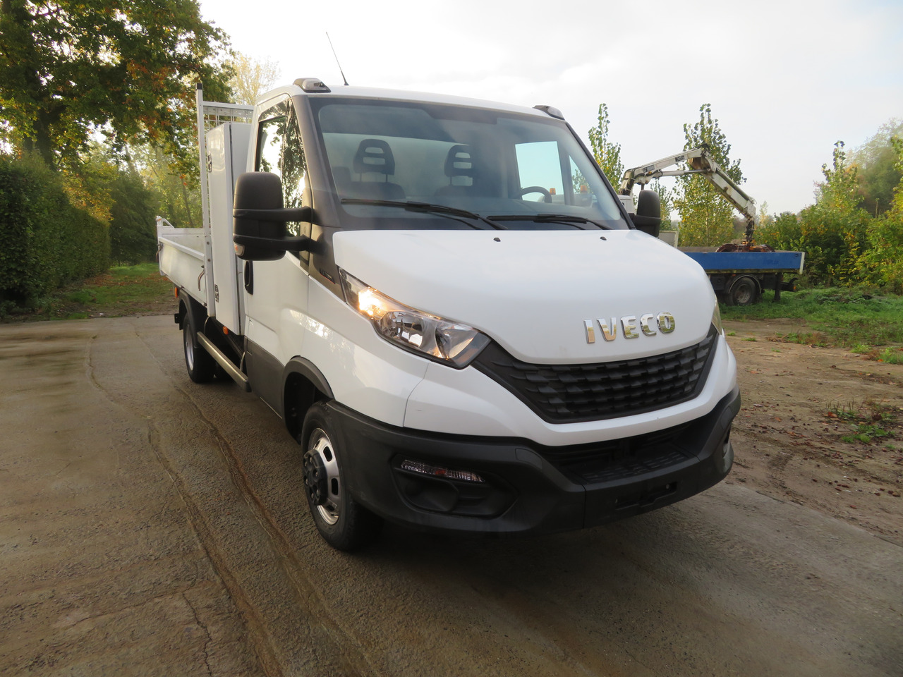 Iveco Daily 35C16 3.0 - L2 - Kipper - Dostavno vozilo kiper: slika 1 Iveco Daily 35C16 3.0 - L2 - Kipper - Dostavno vozilo kiper: slika 1